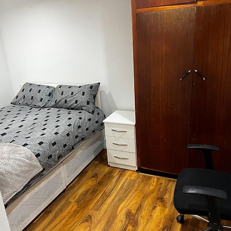 Good Priced Single Rooms In Hayes Northolt  Exterior foto