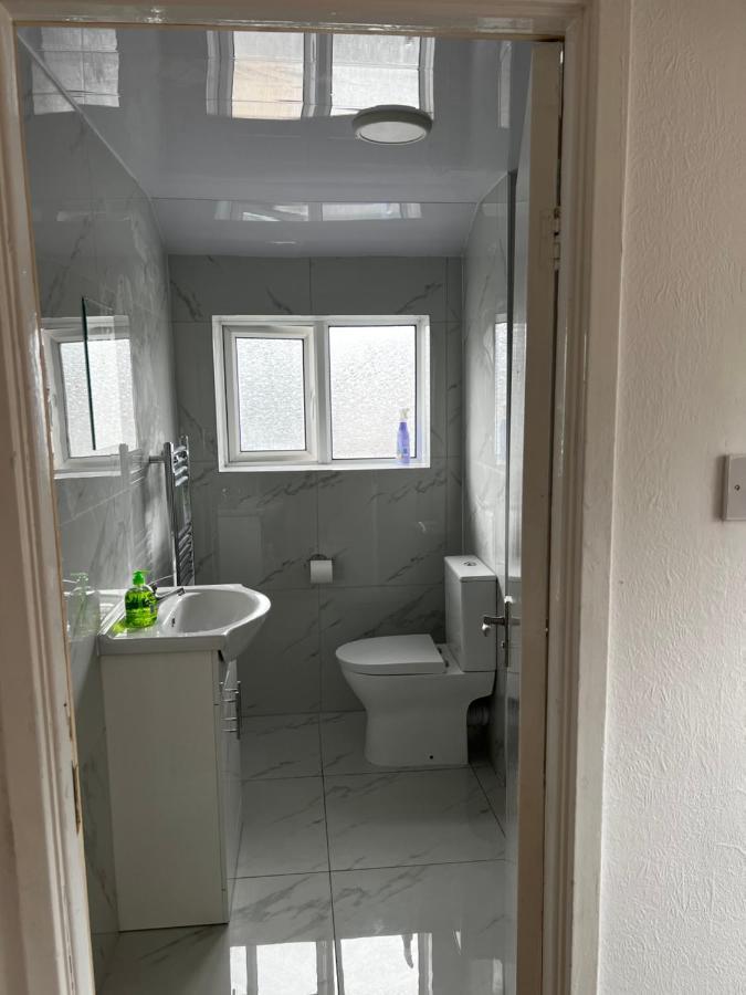 Good Priced Single Rooms In Hayes Northolt  Exterior foto